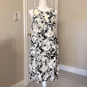 Sleeveless knee length dress